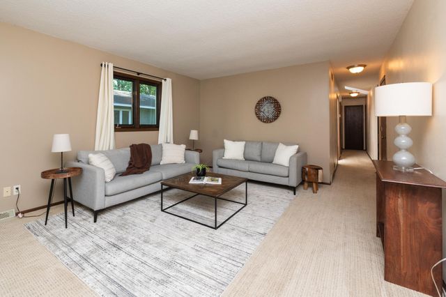 2705 Larch Lane N, Plymouth, MN 55441