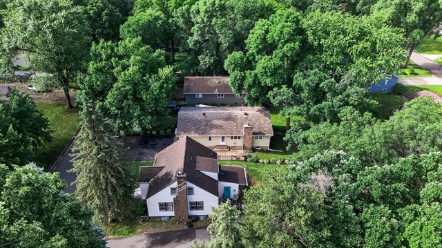 2705 Larch Lane N, Plymouth, MN 55441