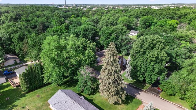2705 Larch Lane N, Plymouth, MN 55441