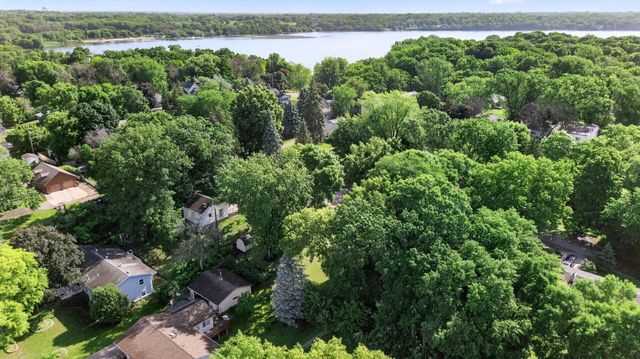2705 Larch Lane N, Plymouth, MN 55441