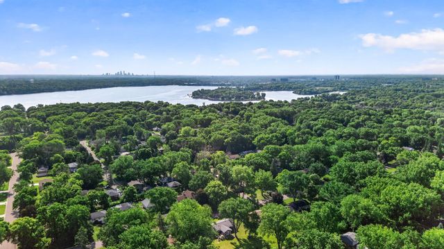 2705 Larch Lane N, Plymouth, MN 55441