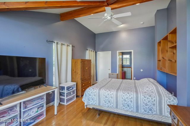 933 Delta Lane, Manahawkin, NJ 08050