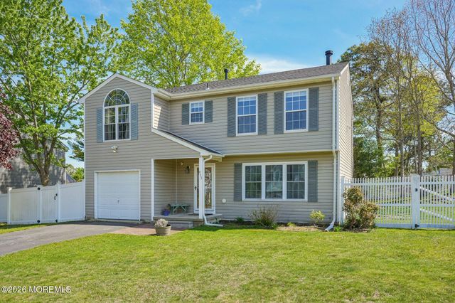 933 Delta Lane, Manahawkin, NJ 08050