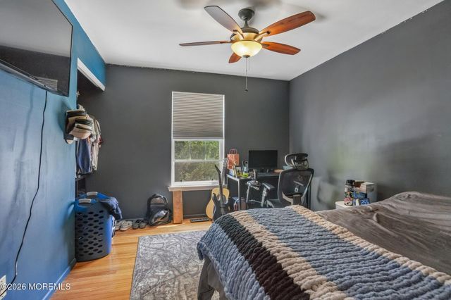 933 Delta Lane, Manahawkin, NJ 08050