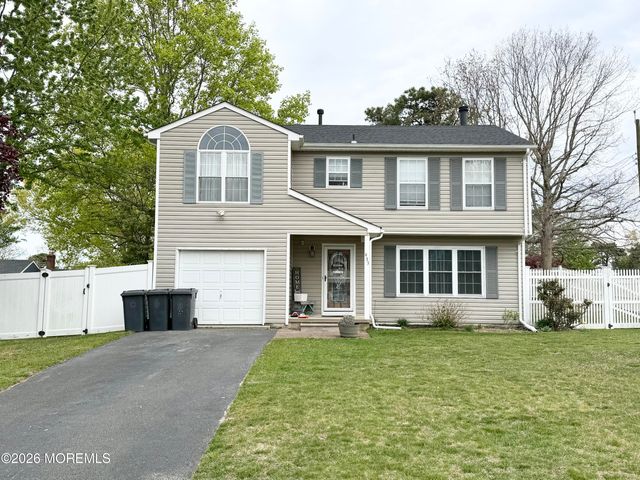 933 Delta Lane, Manahawkin, NJ 08050