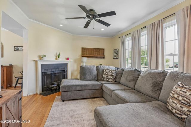 933 Delta Lane, Manahawkin, NJ 08050