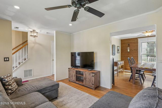 933 Delta Lane, Manahawkin, NJ 08050