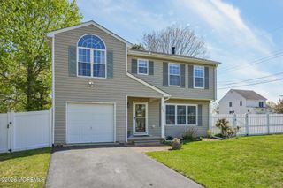 933 Delta Lane, Manahawkin, NJ 08050