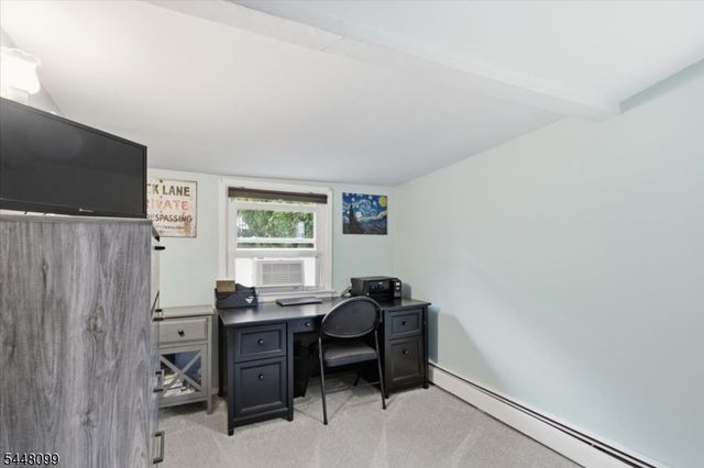 110 Maxim Dr, Hopatcong Boro, NJ 07843