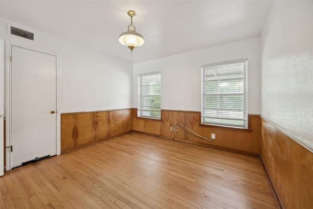 10136 San Juan Avenue, Dallas, TX 75228