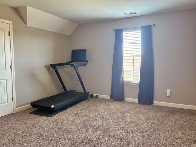 65 BENTGRASS CV, Oakland, TN 38060