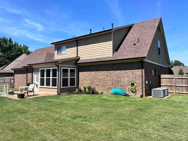 65 BENTGRASS CV, Oakland, TN 38060