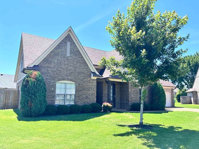 65 BENTGRASS CV, Oakland, TN 38060