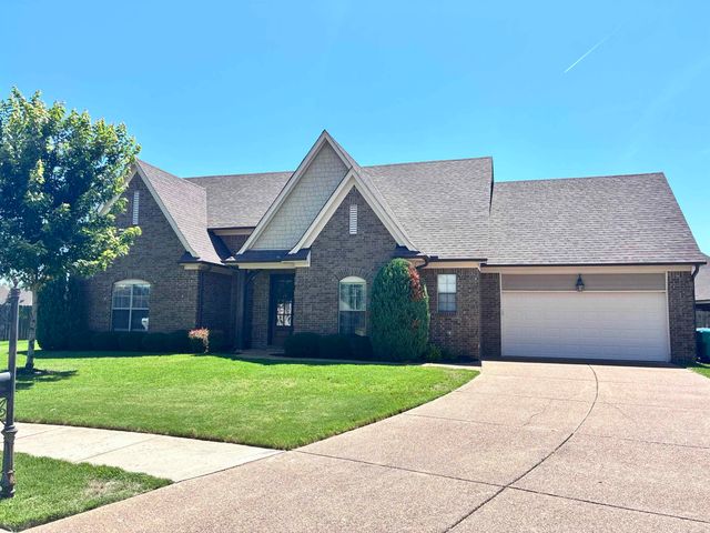 65 BENTGRASS CV, Oakland, TN 38060