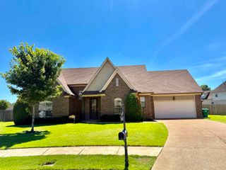 65 BENTGRASS CV, Oakland, TN 38060