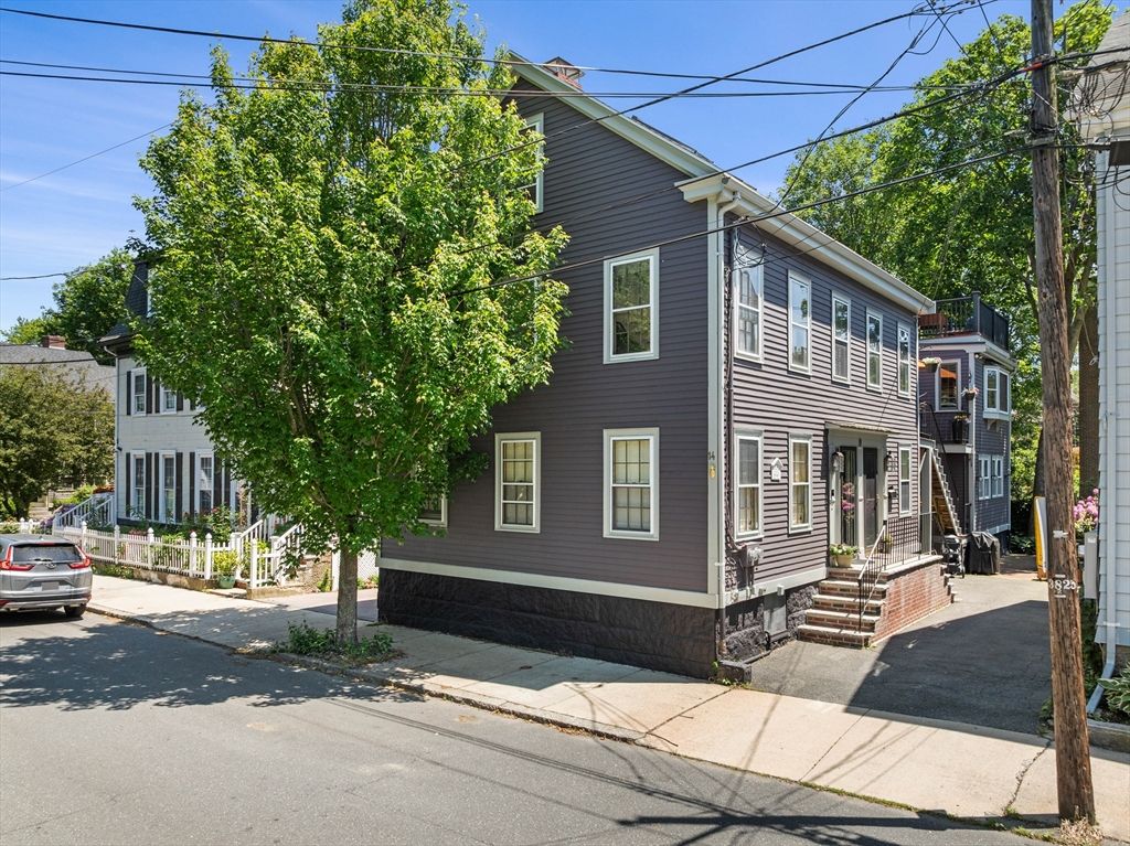 14 Forrester St 2, Salem, MA 01970