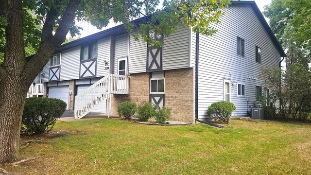 10569 Grouse Circle NW, Coon Rapids, MN 55433
