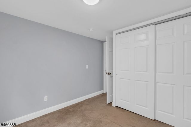 96 Mount View St, Newton Town, NJ 07860