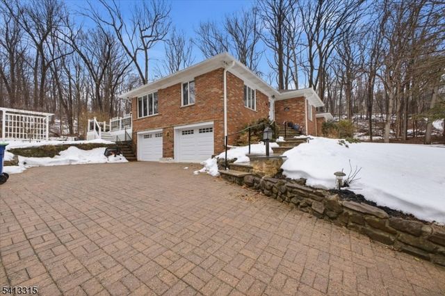 17 Helen St, Warren Twp., NJ 07059