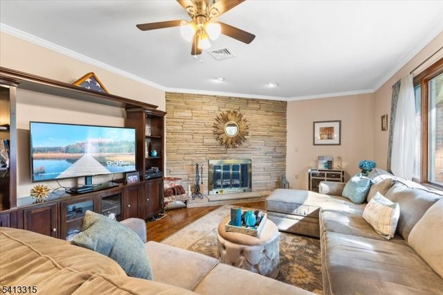 17 Helen St, Warren Twp., NJ 07059