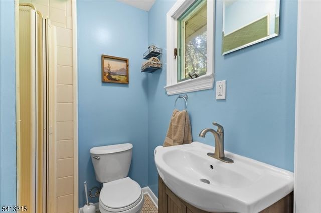 17 Helen St, Warren Twp., NJ 07059