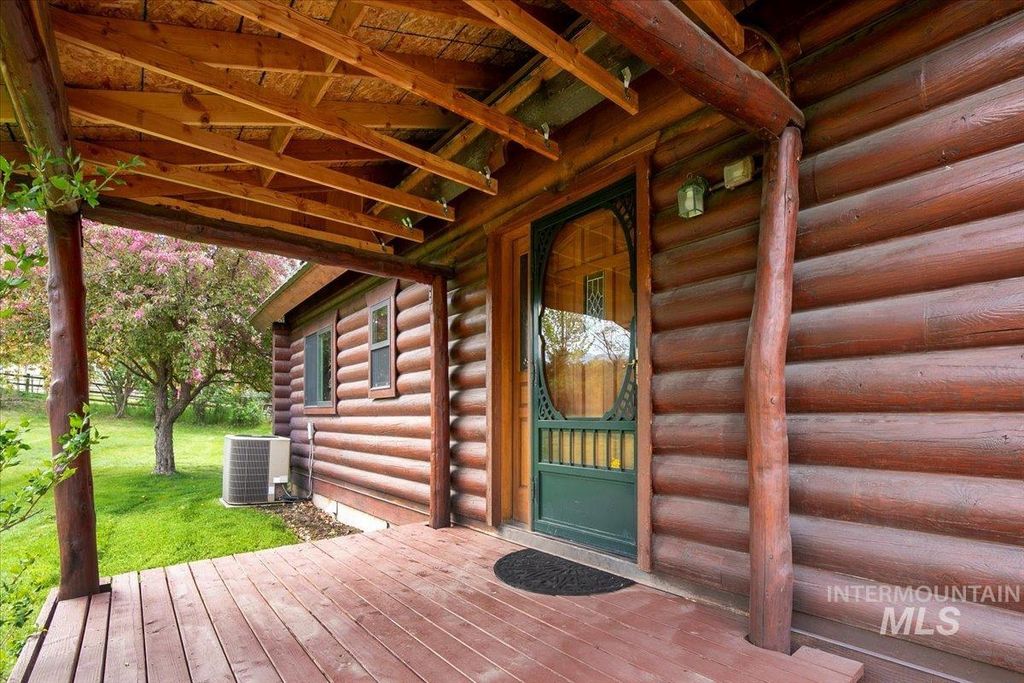 6856 Highway 55, Horseshoe Bend, ID 83629 photo 13