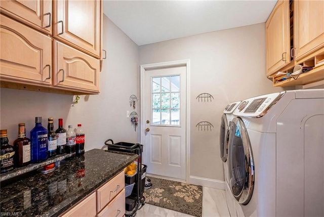 11892 Prince Charles CT, Cape Coral, FL 33991