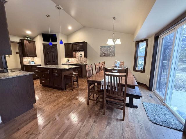 2017 MORNING DEW LANE, De Pere, WI 54115