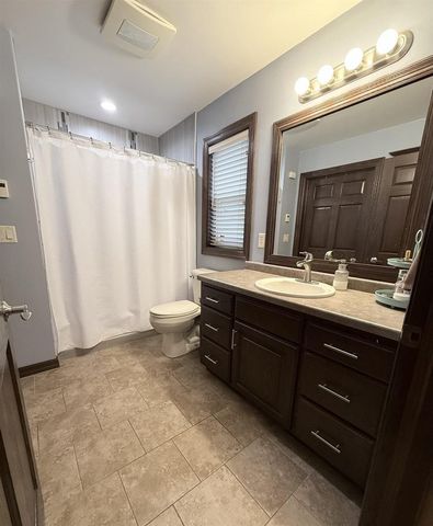 2017 MORNING DEW LANE, De Pere, WI 54115