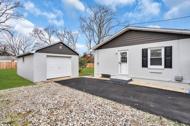 918 Briar Avenue, Toms River, NJ 08753