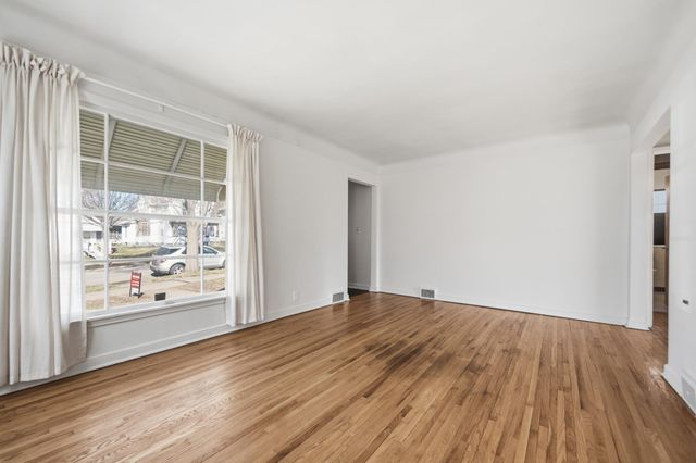 2022 Sheridan Avenue N, Minneapolis, MN 55411