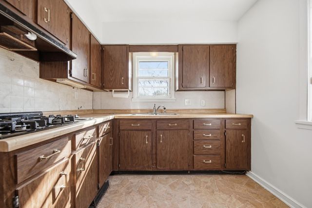 2022 Sheridan Avenue N, Minneapolis, MN 55411