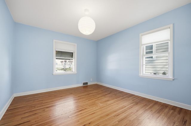 2022 Sheridan Avenue N, Minneapolis, MN 55411