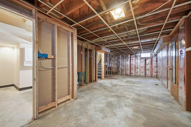 2022 Sheridan Avenue N, Minneapolis, MN 55411