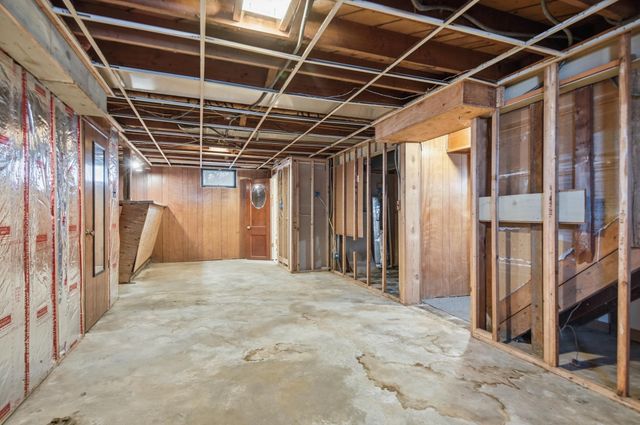 2022 Sheridan Avenue N, Minneapolis, MN 55411