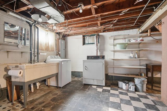 2022 Sheridan Avenue N, Minneapolis, MN 55411