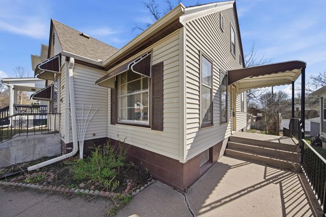 2022 Sheridan Avenue N, Minneapolis, MN 55411