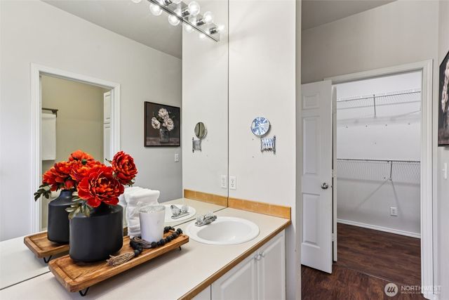 441 S 51st Court, Renton, WA 98055