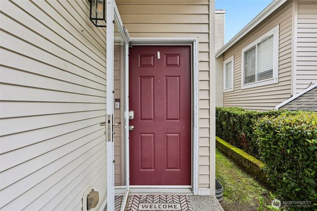 441 S 51st Court, Renton, WA 98055