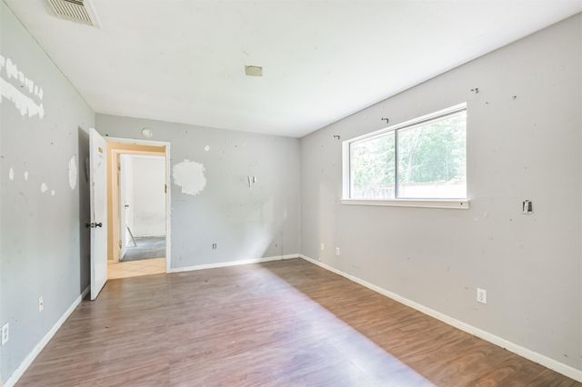 2718 Tinechester Drive, Houston, TX 77339