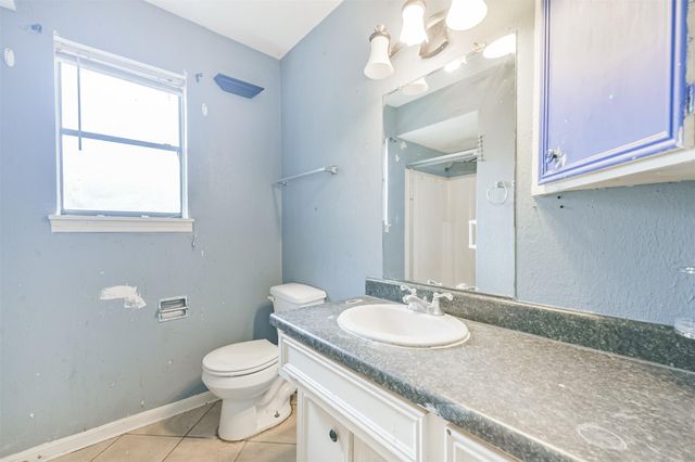 2718 Tinechester Drive, Houston, TX 77339