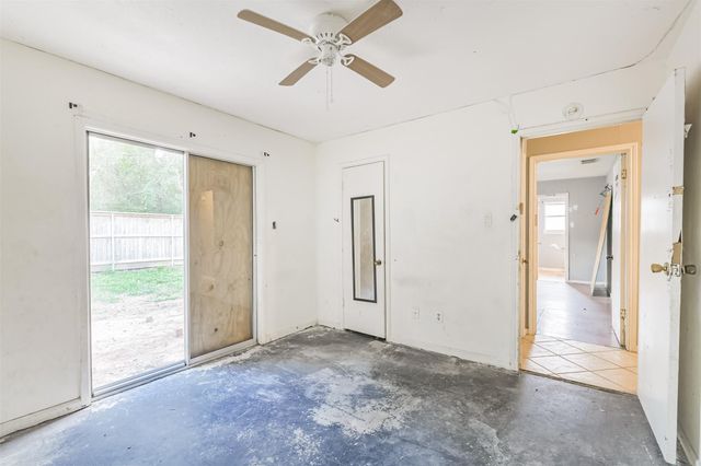 2718 Tinechester Drive, Houston, TX 77339