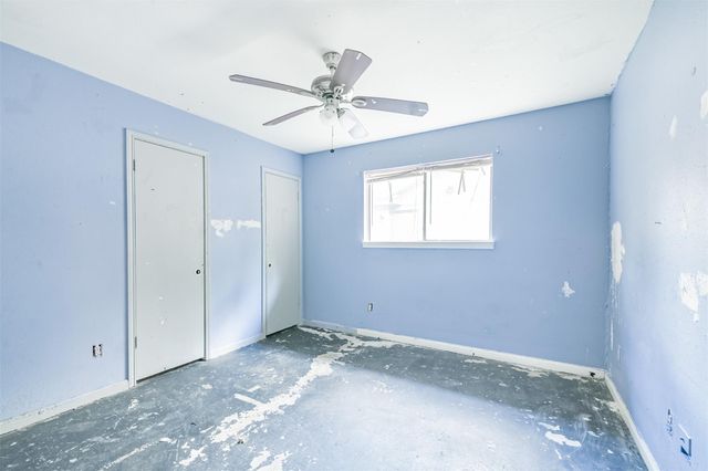 2718 Tinechester Drive, Houston, TX 77339