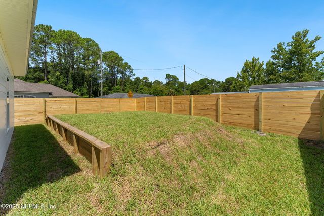 988 W 7TH Street, St. Augustine, FL 32084