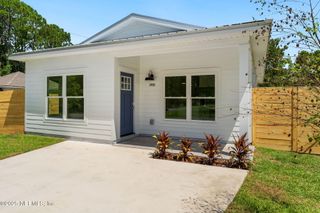 988 W 7TH Street, St. Augustine, FL 32084