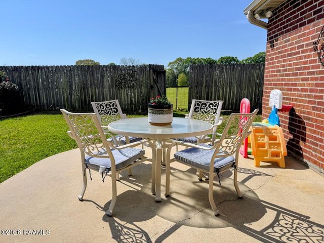 133 Wild Rose Lane, Youngsville, LA 70592