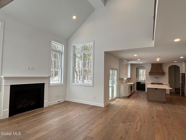 14 Brookhaven Court, Wilton, NY 12866