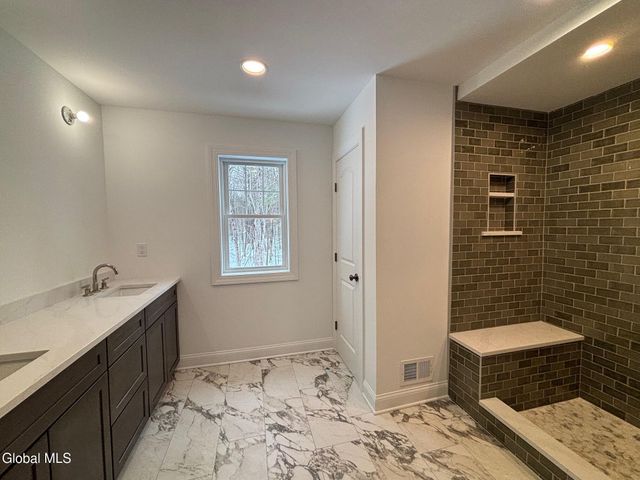 14 Brookhaven Court, Wilton, NY 12866