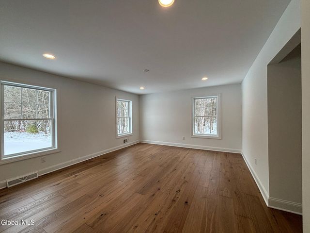 14 Brookhaven Court, Wilton, NY 12866