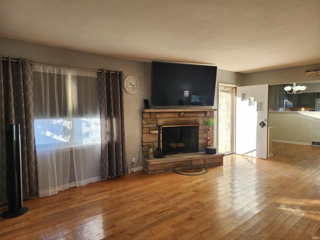 2131 W Iowa Street, Evansville, IN 47712